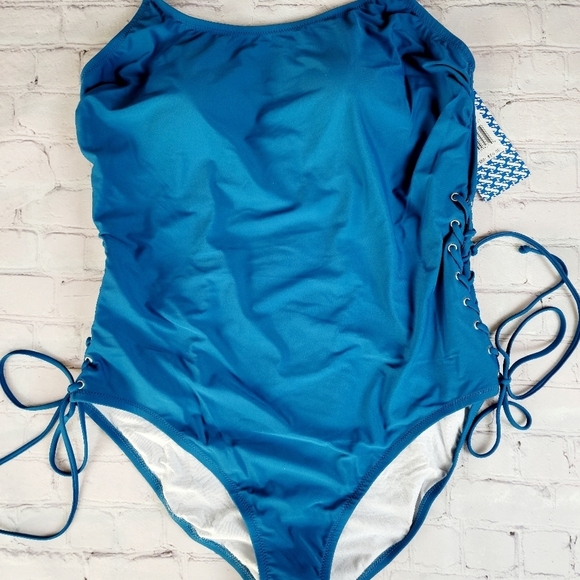 SUN & SEA Lace‎ Up 1 piece swimsuit - Picture 2 of 11
